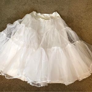 XL Ball Gown Silhouette Slip
